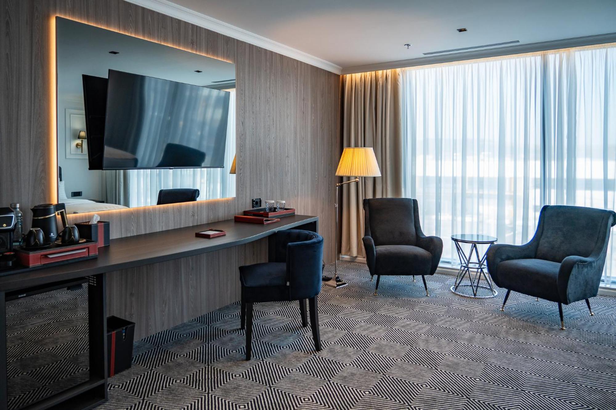 Sky Airport Hotel Клуж-Напока Экстерьер фото