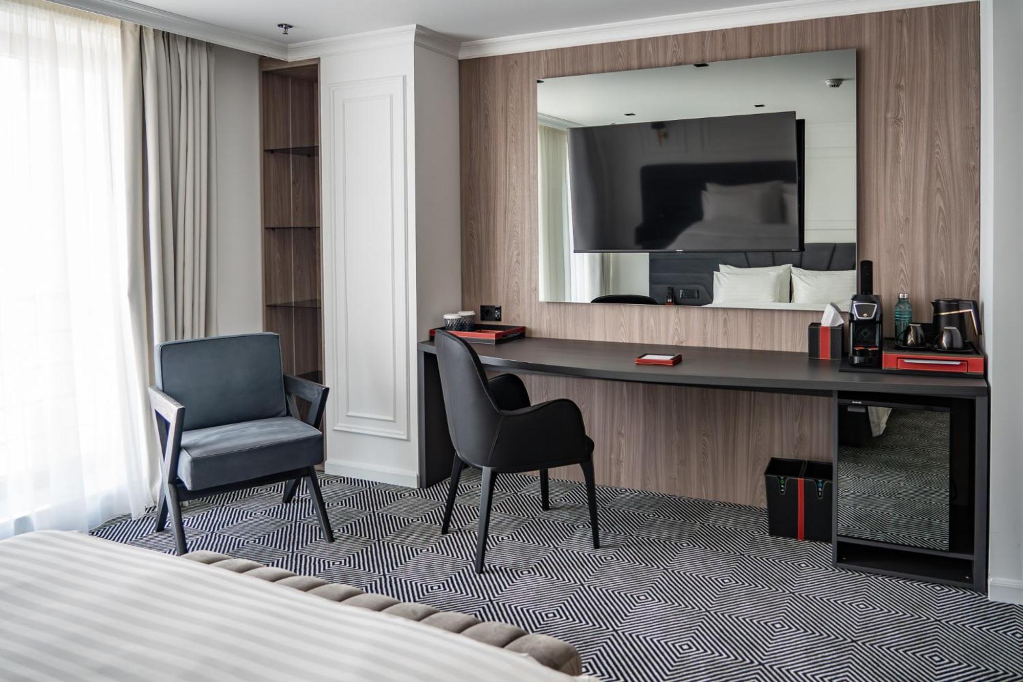 Sky Airport Hotel Клуж-Напока Экстерьер фото
