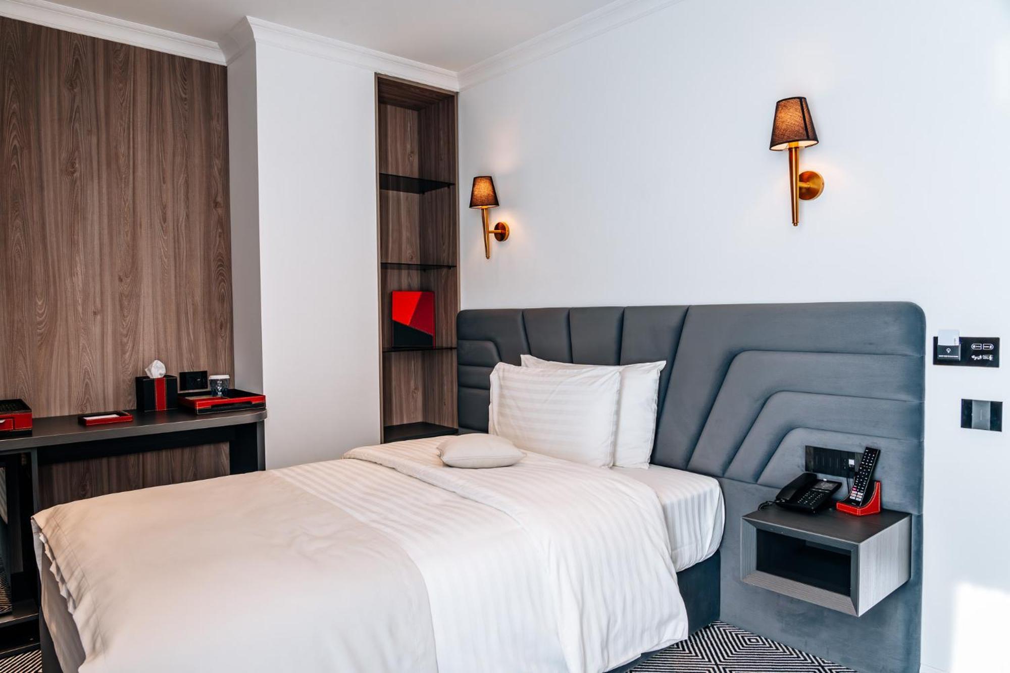 Sky Airport Hotel Клуж-Напока Номер фото